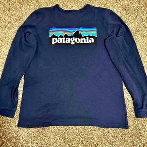 Patagonia Long Sleeve T- Shirt - Women’s size Medium - EUC!
